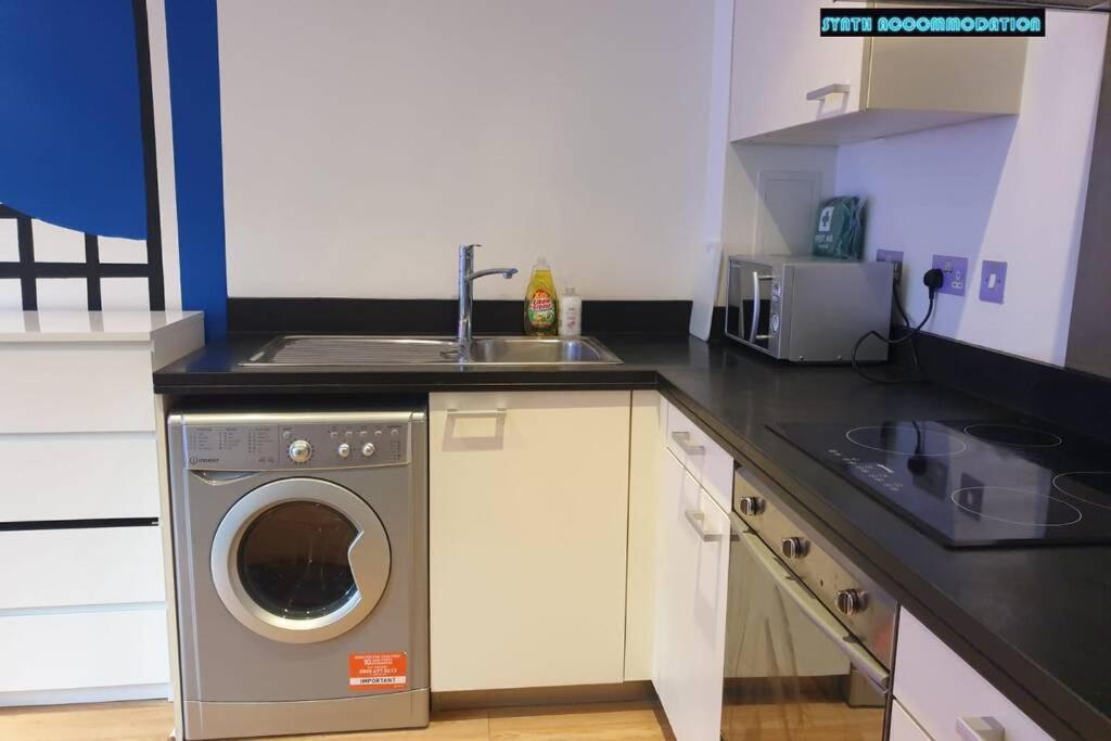 80S Retro 1Bed Studio Serviced Apartment Canary Wharf Perfect For Solo & Couple Travellers Londýn Exteriér fotografie